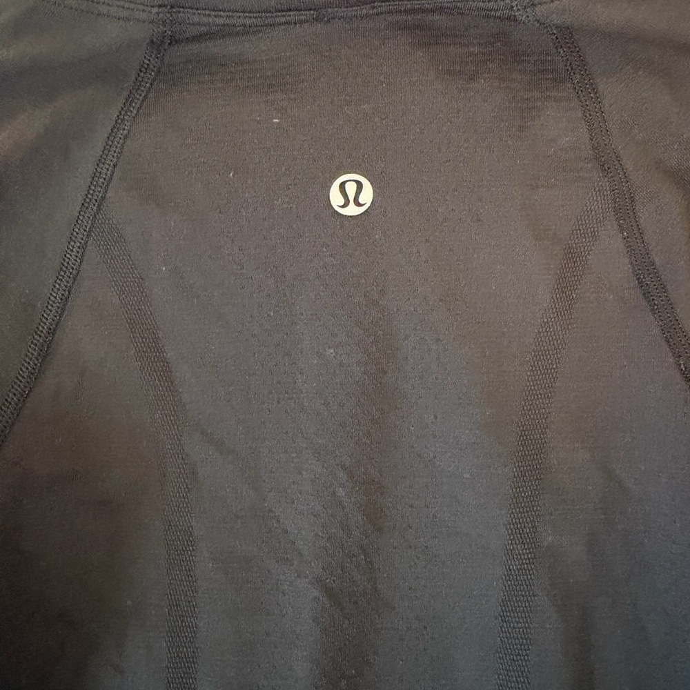 lululemon swiftly tech long-sleeve shirt 2.0 hip length - Picture 3 of 3